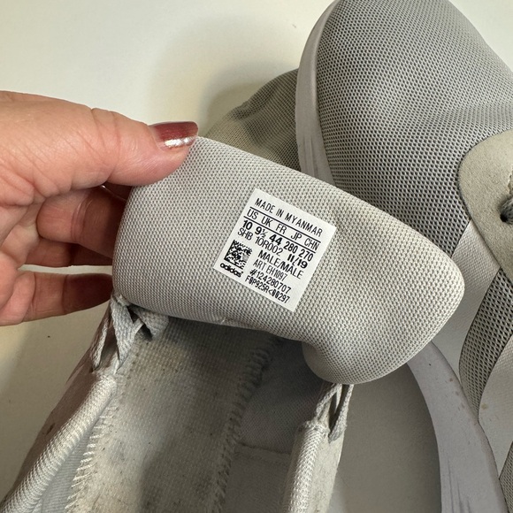 Adidas runners - Picture 2 of 2